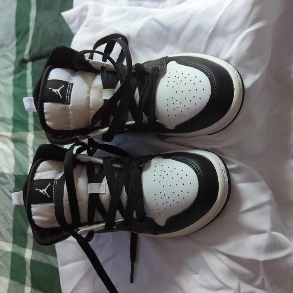 Little kids Jordan 1